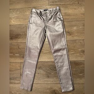 Express Mid Rise Gray / Silver Metallic Coated Skinny Jeans Size 4 R EUC